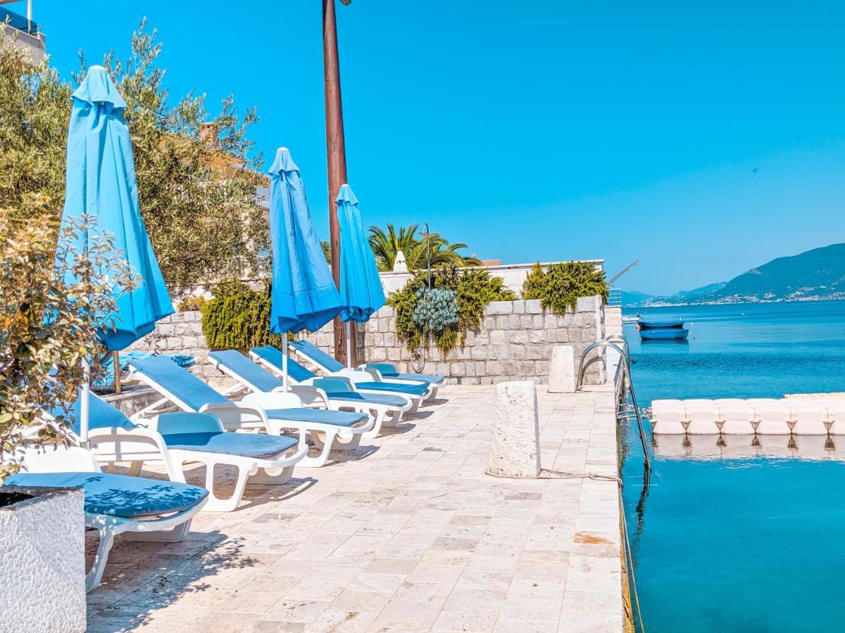 Apartments Maestral Tivat Exterior photo