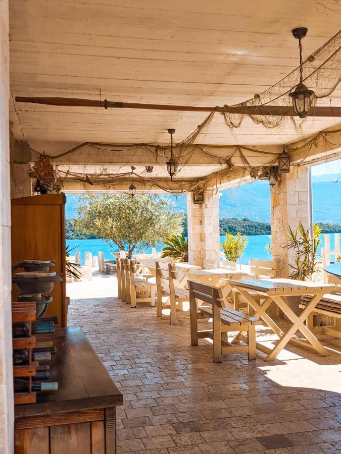 Apartments Maestral Tivat Exterior photo