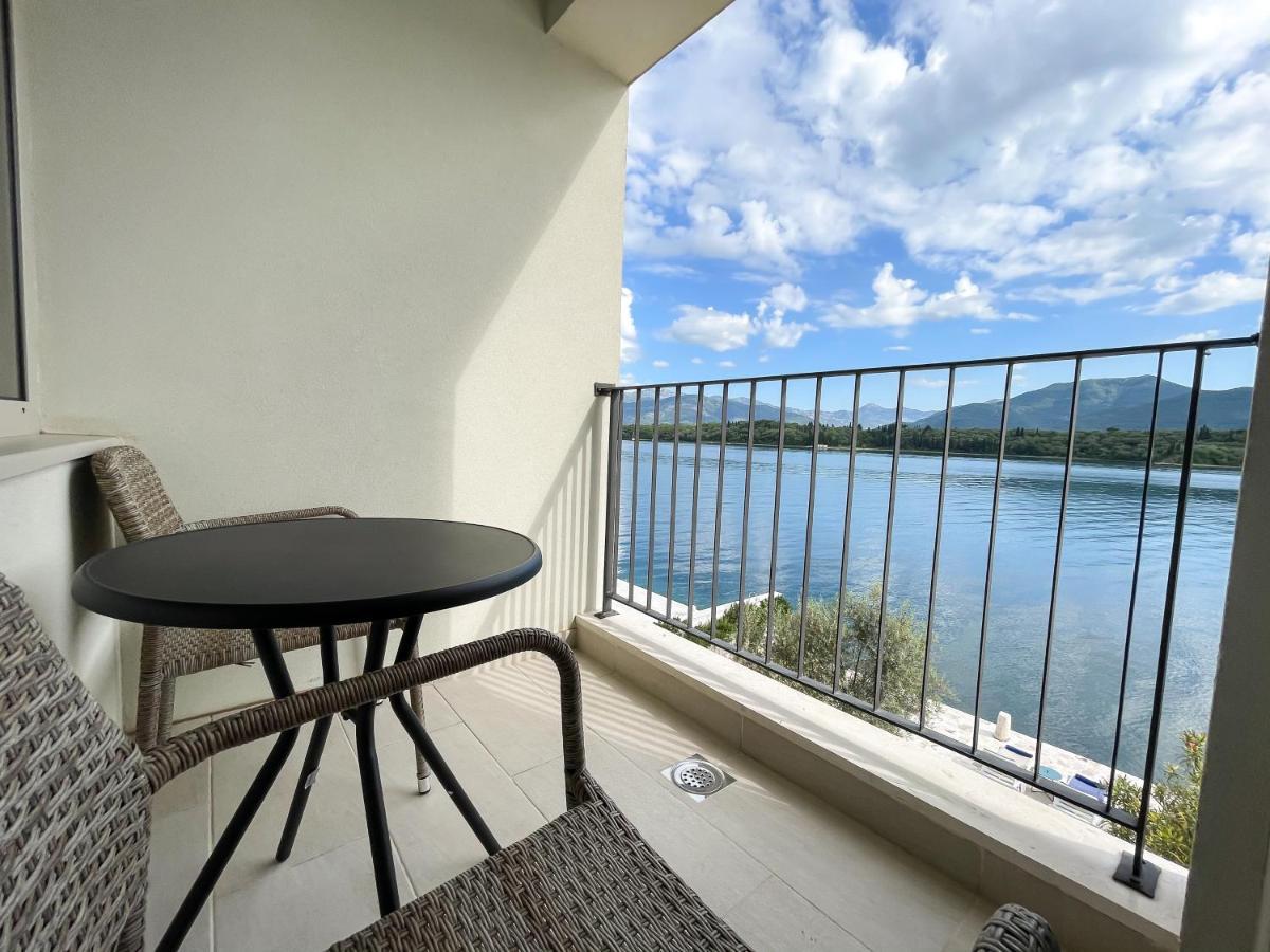 Apartments Maestral Tivat Exterior photo