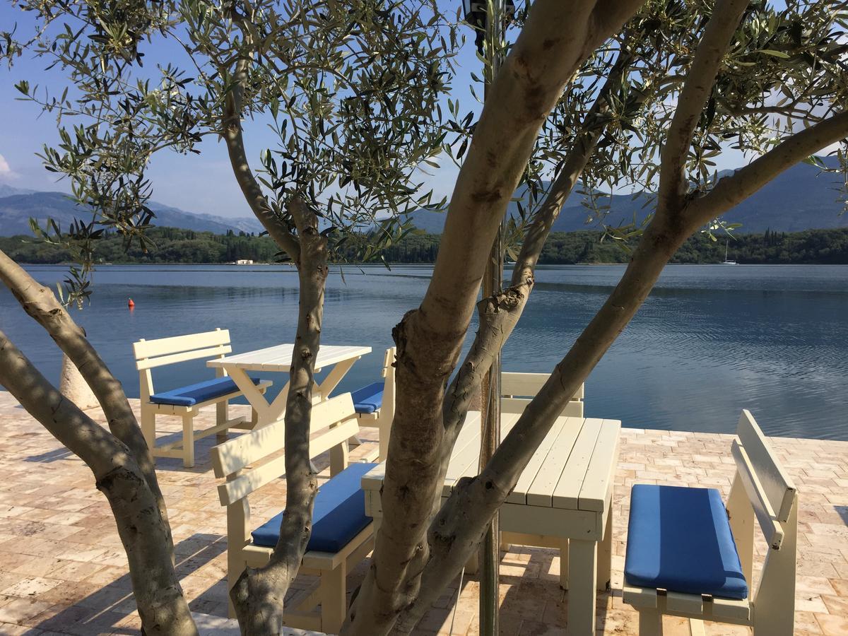 Apartments Maestral Tivat Exterior photo