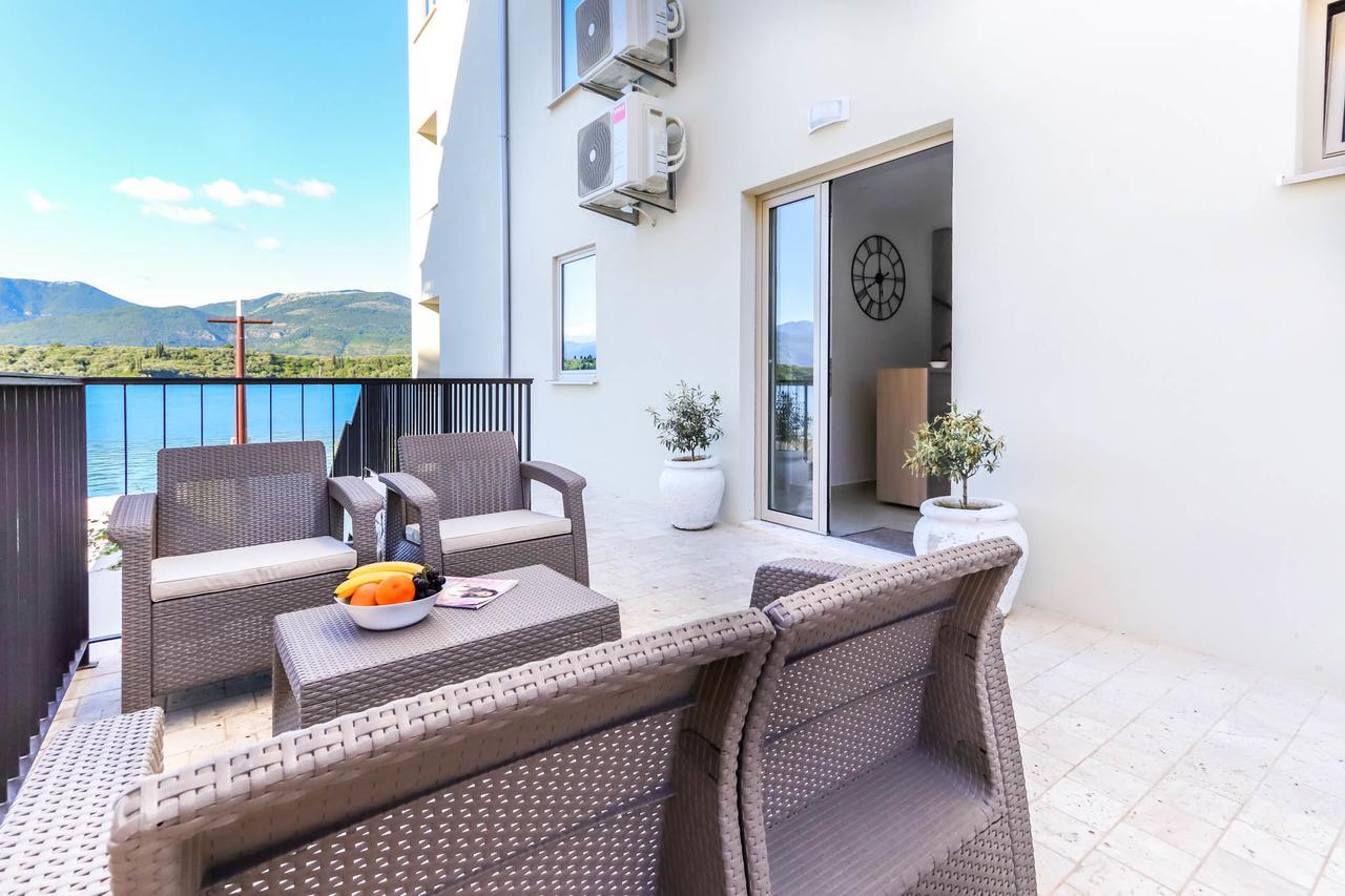 Apartments Maestral Tivat Exterior photo